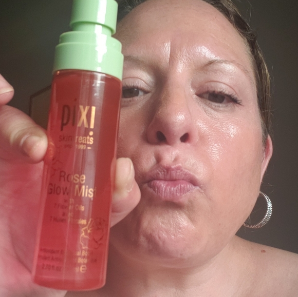 Meet your Posher, Stacey - Picture 9 of 13